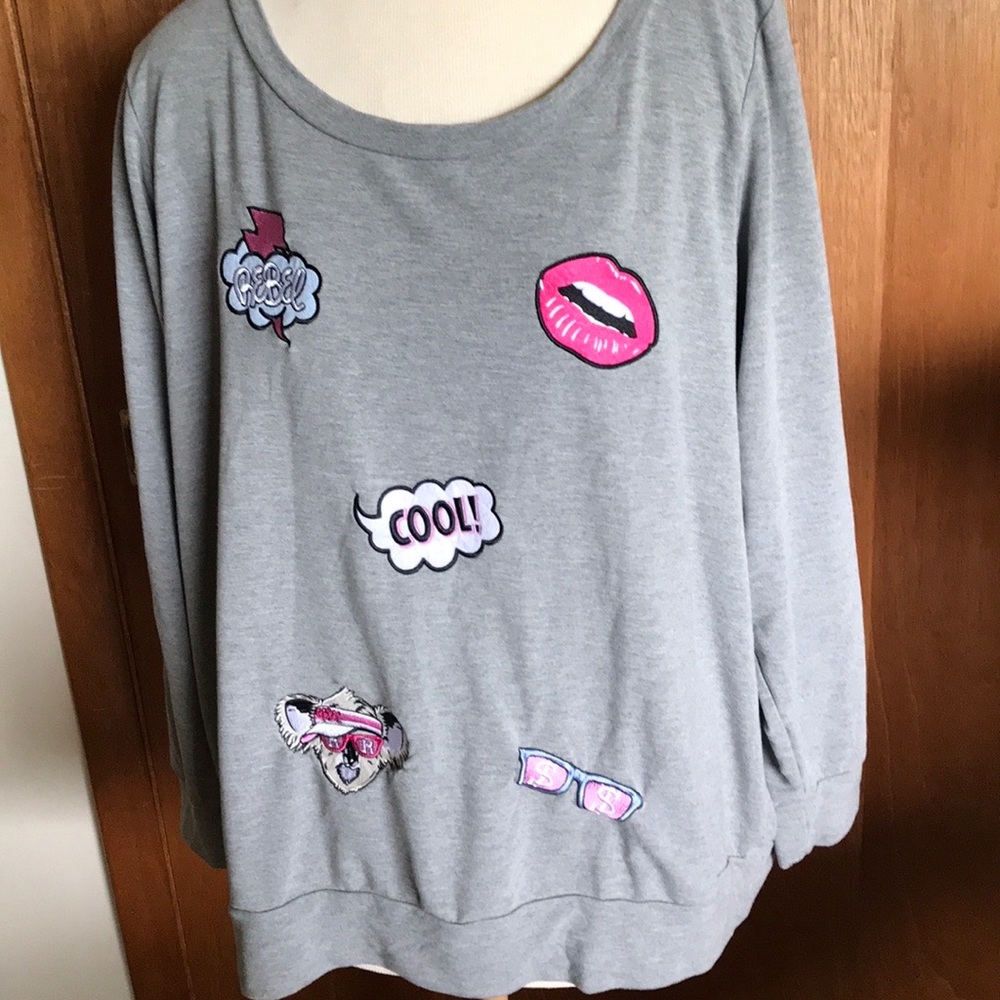 Rebel Wilson Embellished Gray Sweatshirt Size 3